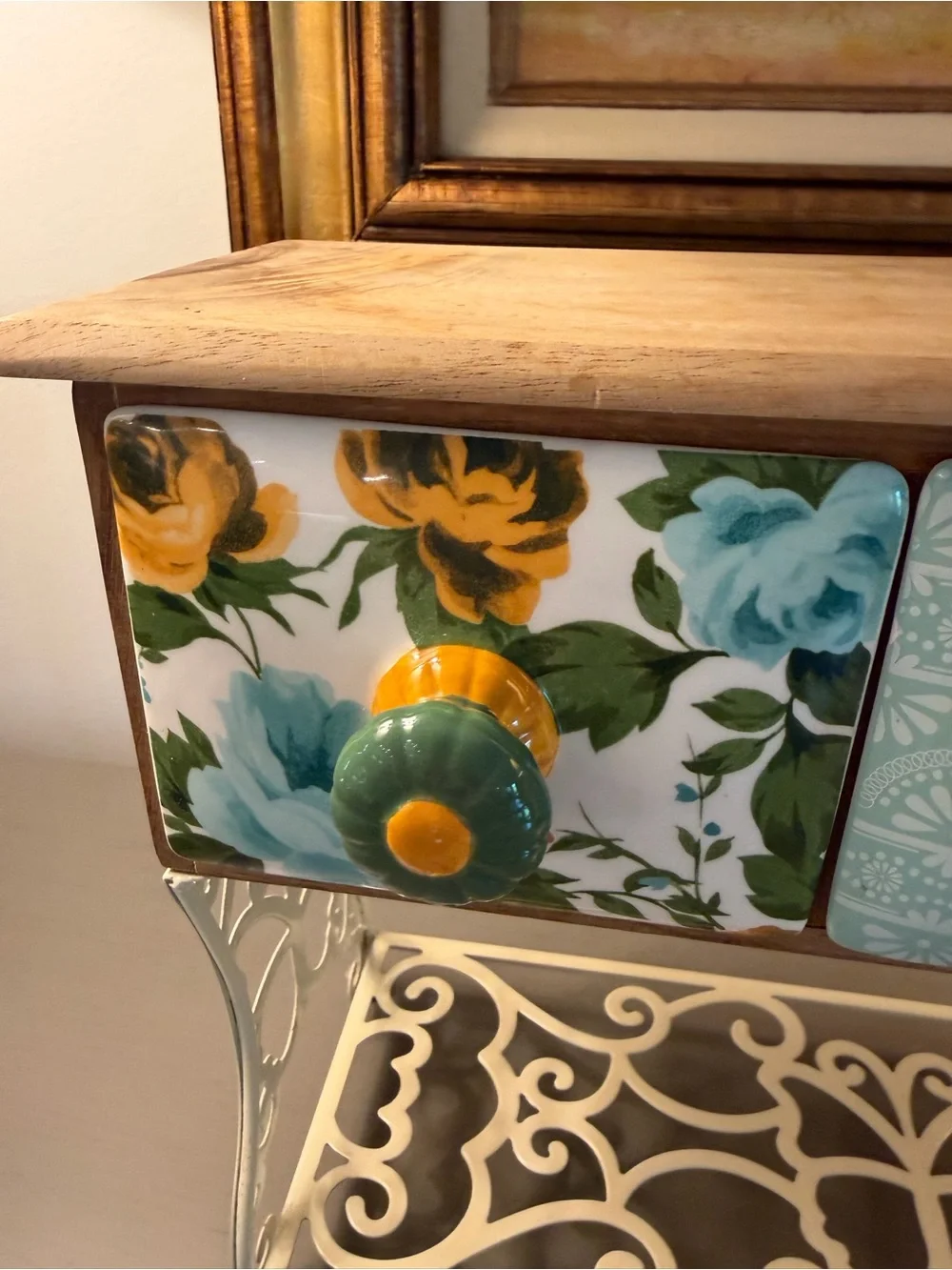 The Pioneer Woman Flea Market 3-Drawer Stand Coffee Tea Storage Mug Rack